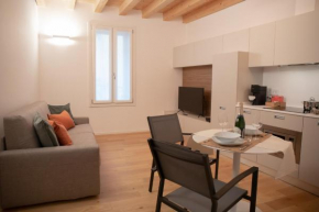 Amendola city view apartments Suite Elegante Como